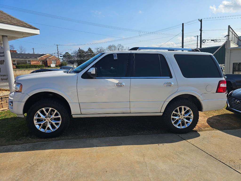 2015 Ford Expedition Limited's photo